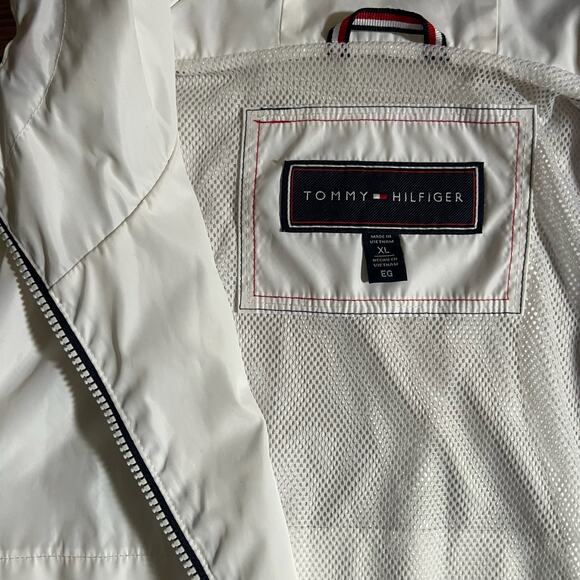 Tommy Hilfiger White Hooded Rain Jacket XL | Logo Sleeve Preppy Windbreaker Coat - Picture 7 of 11